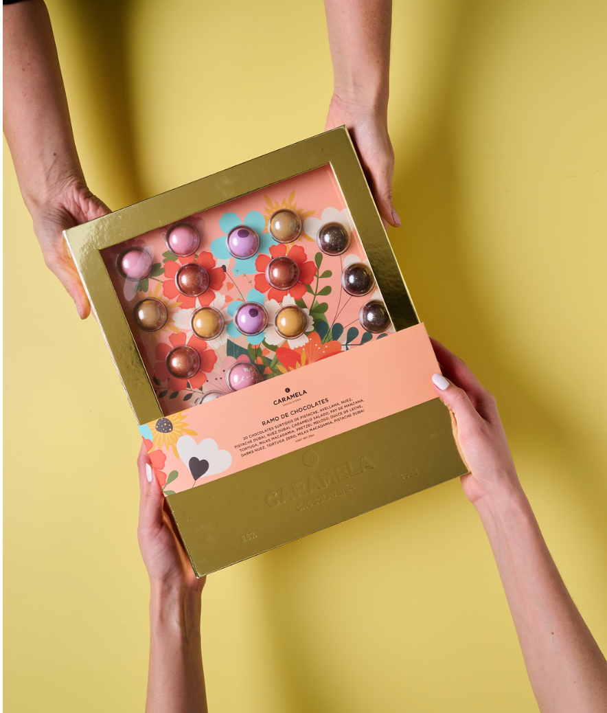 RAMO DE ROSAS DE CHOCOLATE